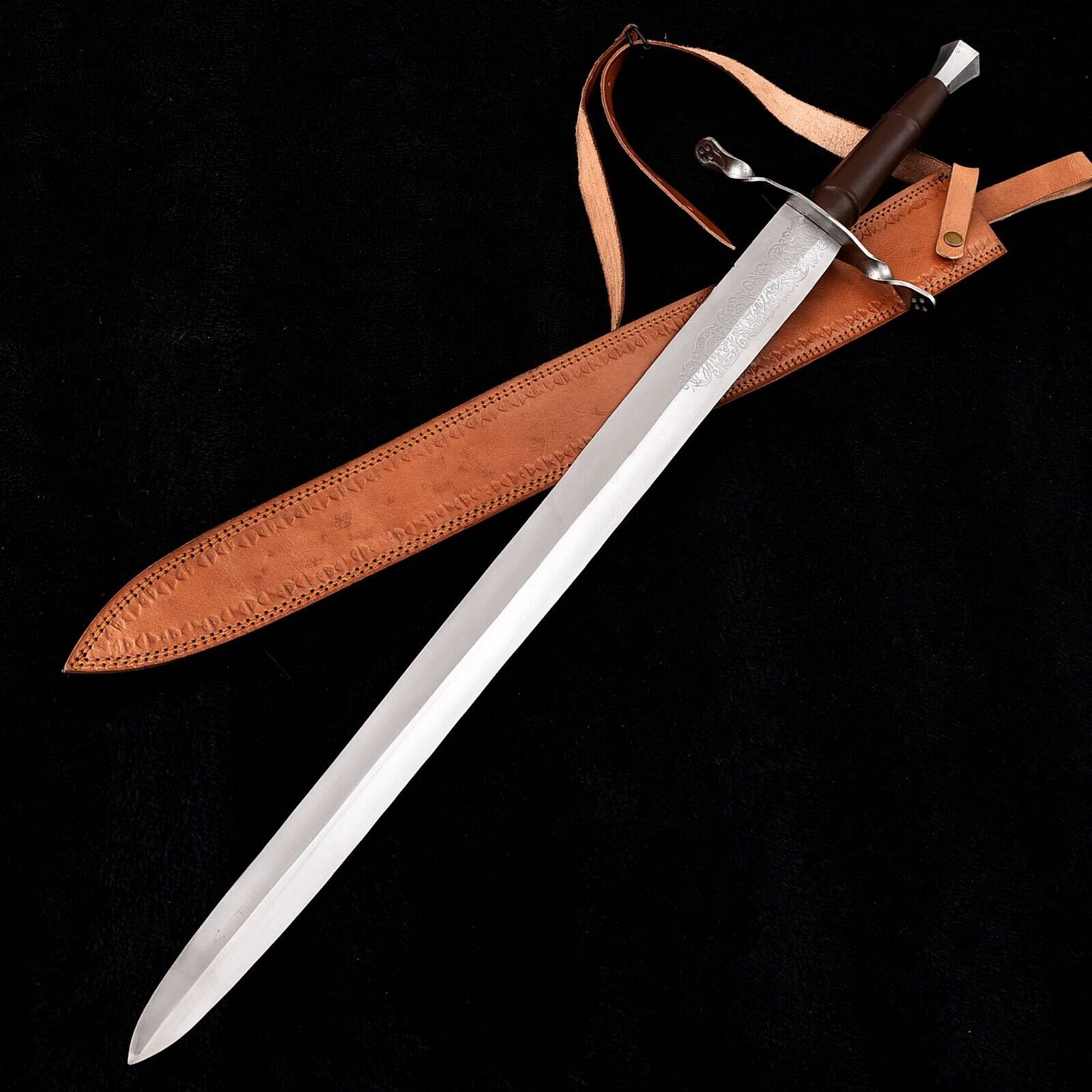 Custom Designed 39 Inches long Handmade J2 Steel Full Tang Medieval Sword
