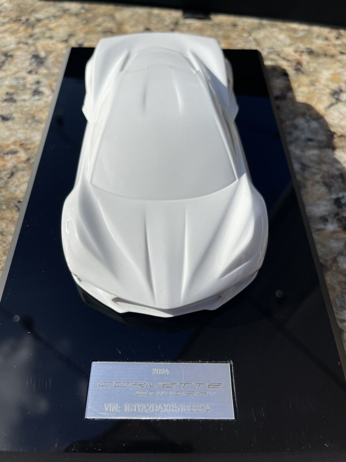 CORVETTE STINGRAY 2024 C8 OEM Speed Shape Model Owner\'s Gift with VIN, White