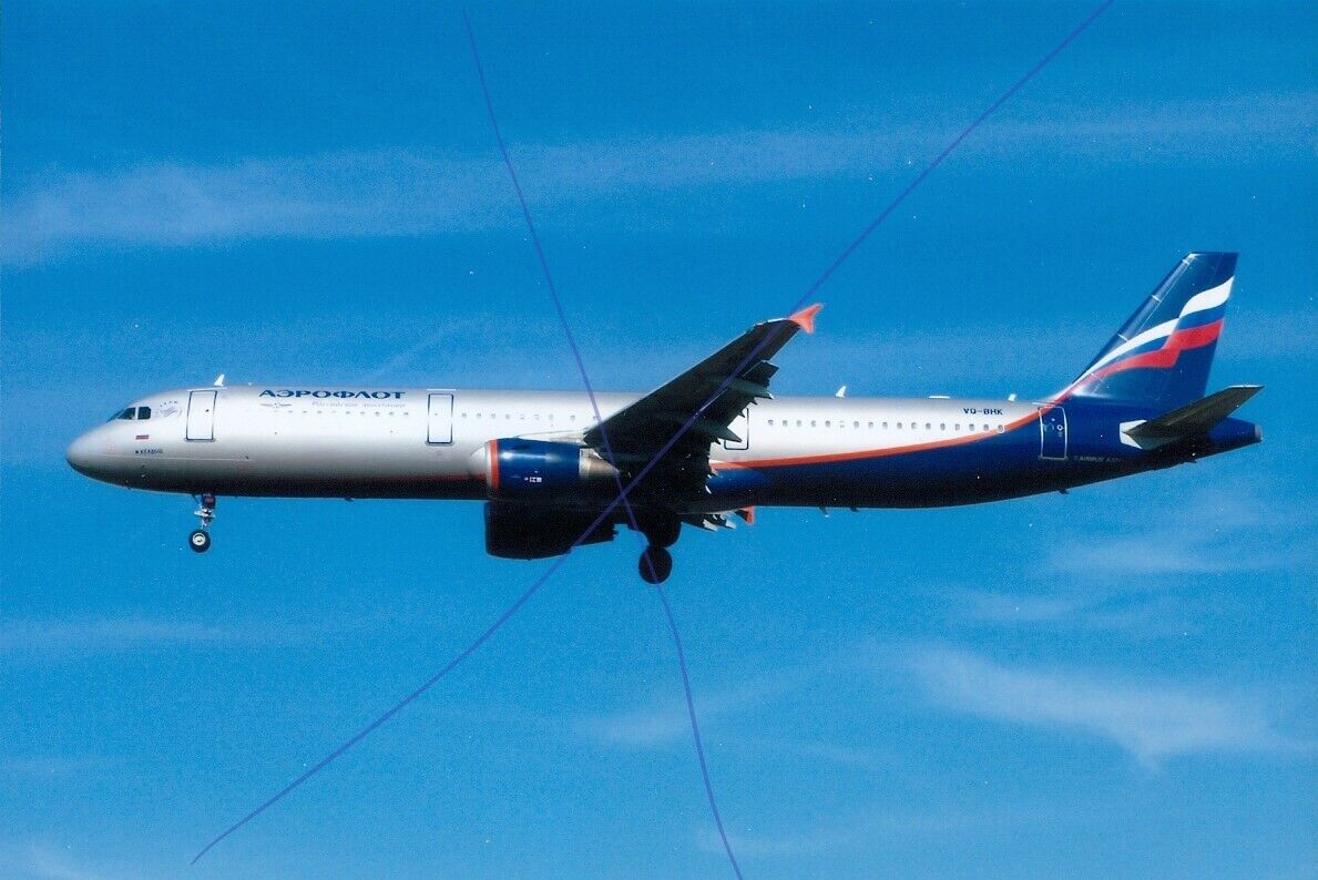 CIVIL AIRCRAFT PHOTO AEROFLOT PHOTOGRAPH PLANE PICTURE OF VQ-BHK AN AIRBUS A321.