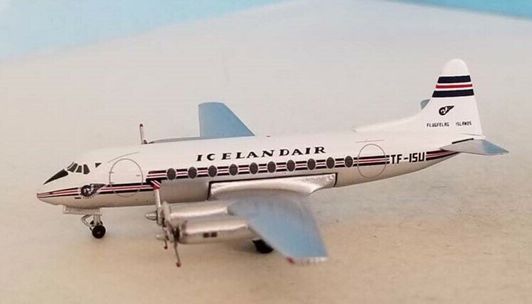 Aeroclassics AC411012 Icelandair Viscount 700 TF-ISU Diecast 1/400 Model Plane