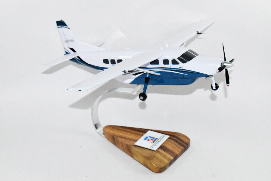 Cessna® Grand Caravan EX, 18in Mahogany Scale Model