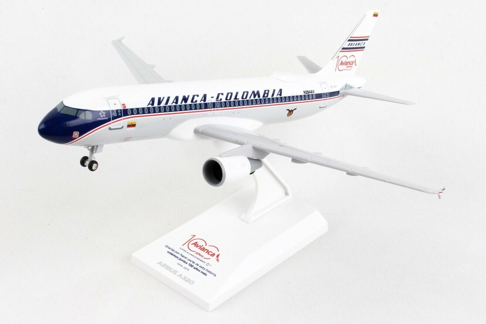 Skymarks SKR1033 Avianca Colombia Airbus A320-200 Desk Top 1/150 Model Airplane