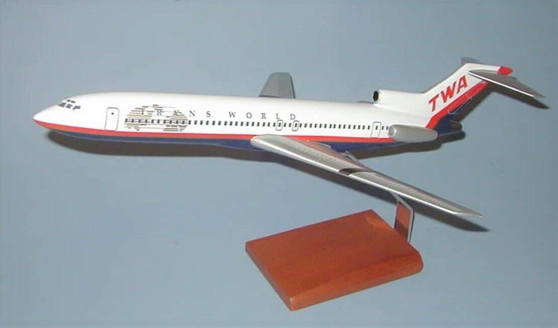 TWA Trans World Airlines Boeing 727-200 Desk Top Display Model 1/100 SC Airplane
