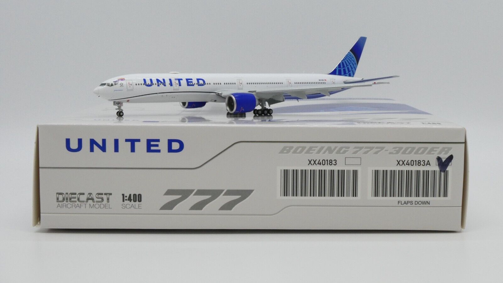 United B777-300ER Reg: N2749U JC Wings 1:400 Diecast FLAPS DOWN XX40183A (E+)