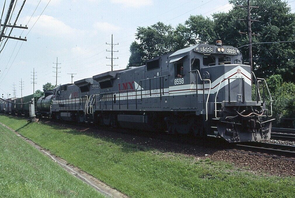 Railroad Slide - LMX #8598 GE B39-8 Diesel Locomotive Clarendon Hills IL 1989