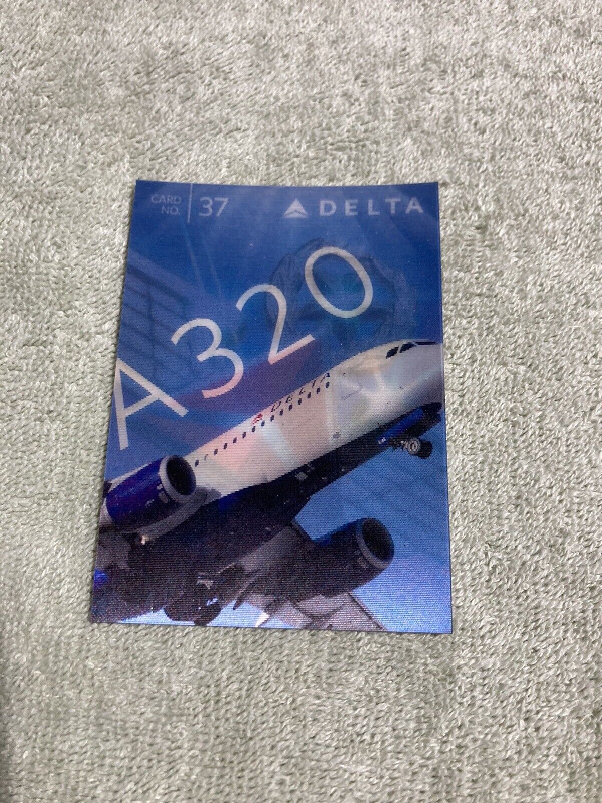 Delta Air Lines Airbus A320 2015 Pilot Trading Card #37 Holographic Collect HOLO