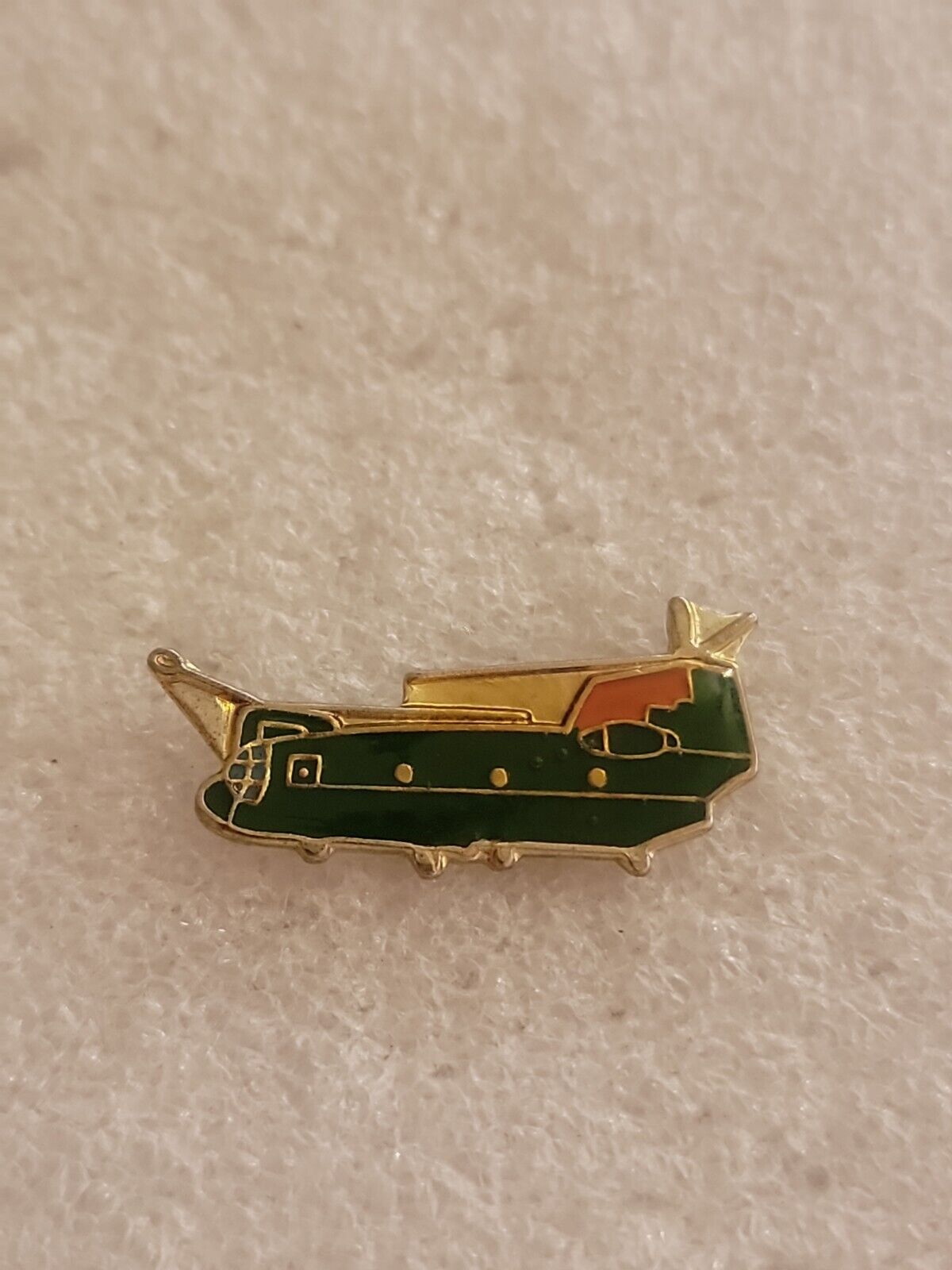 Boeing CH-47 Chinook Helicopter US Army Enamel Lapel Pin Single Clutch Back