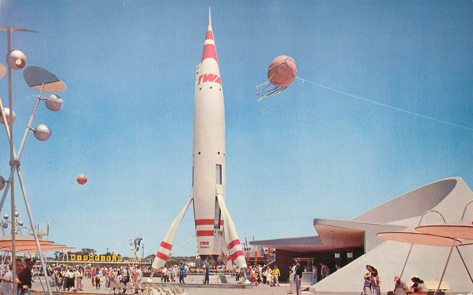 Jumbo Disneyland Postcard P12713 Tomorrowland TWA Rocket Ride