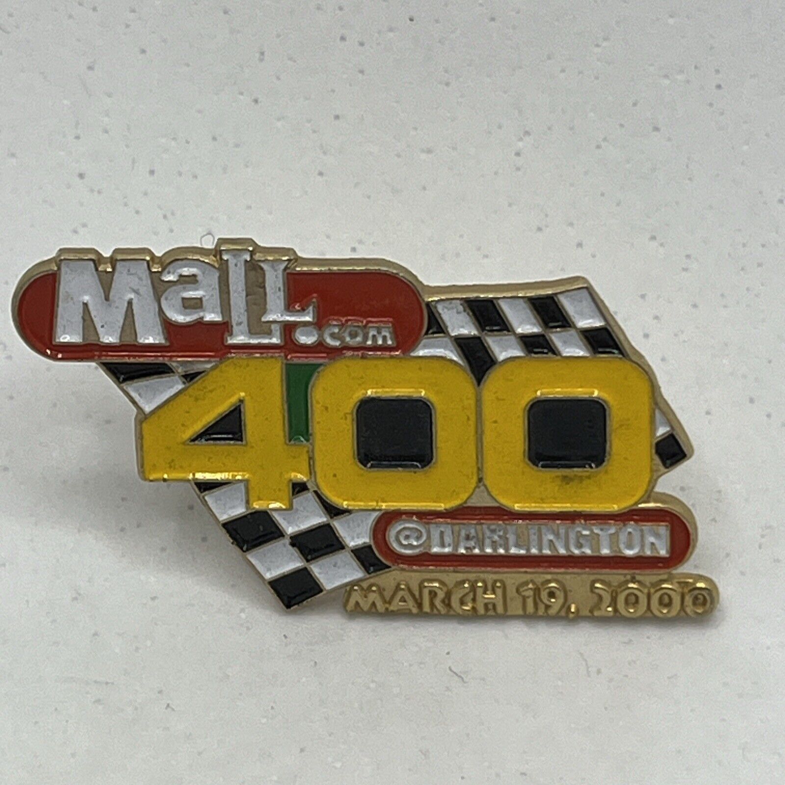 2000 Mall.com 400 Darlington Raceway Racing South Carolina Race Lapel Hat Pin