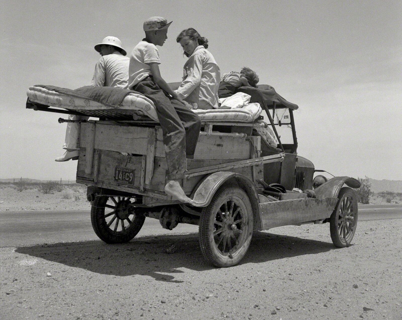 1937 New Mexico Migrant Family on the Move DEPRESSION ERA 8.5 X 11 PHOTO