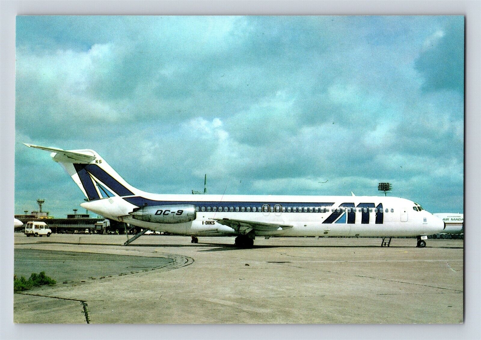 Aviation Postcard Aero Transporti Italiani Airline DC-9 32 I-DIKS Paris-Orly A15