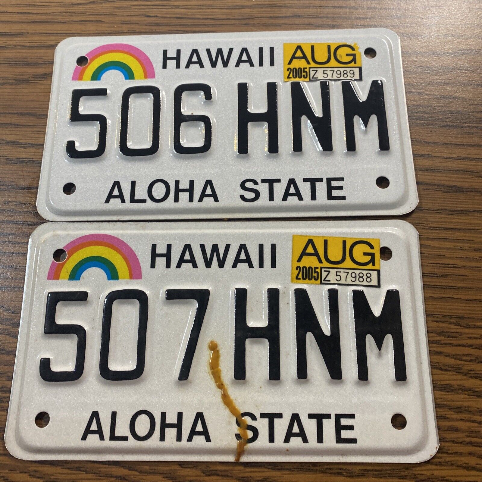 2- Hawaii motorcycle license plates Sequential Consecutive 506HNM-507HNM -a67