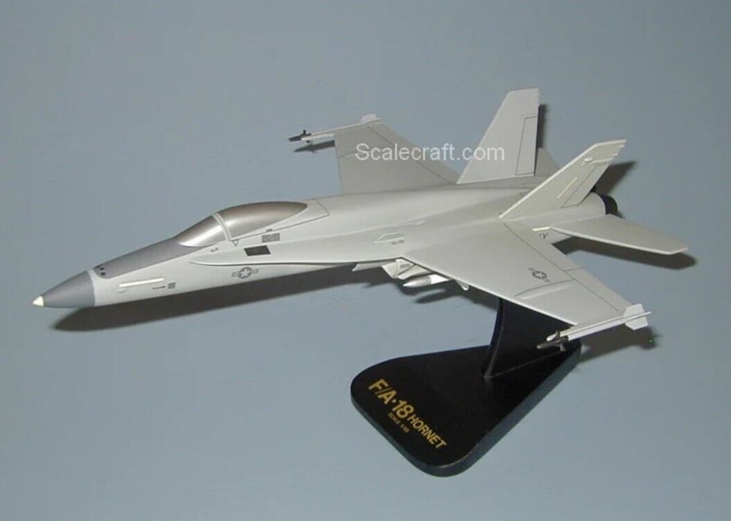 USN McDonnell Douglas F/A-18 Hornet Desk Top Display Jet Model 1/48 SC Airplane