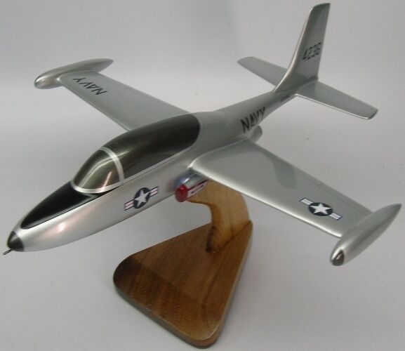 Temco TT-1 Pinto US Navy TT1 Airplane Desktop Mahogany Kiln Wood Model Regular