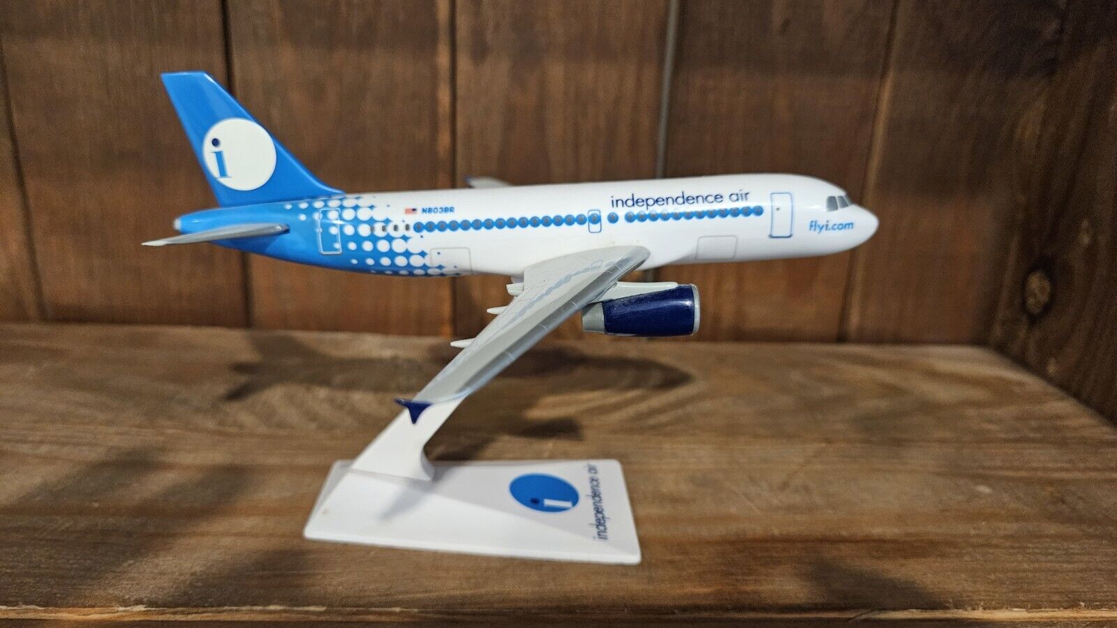 Independence Air Airbus A319 Model Plastic Snap Fit Model 