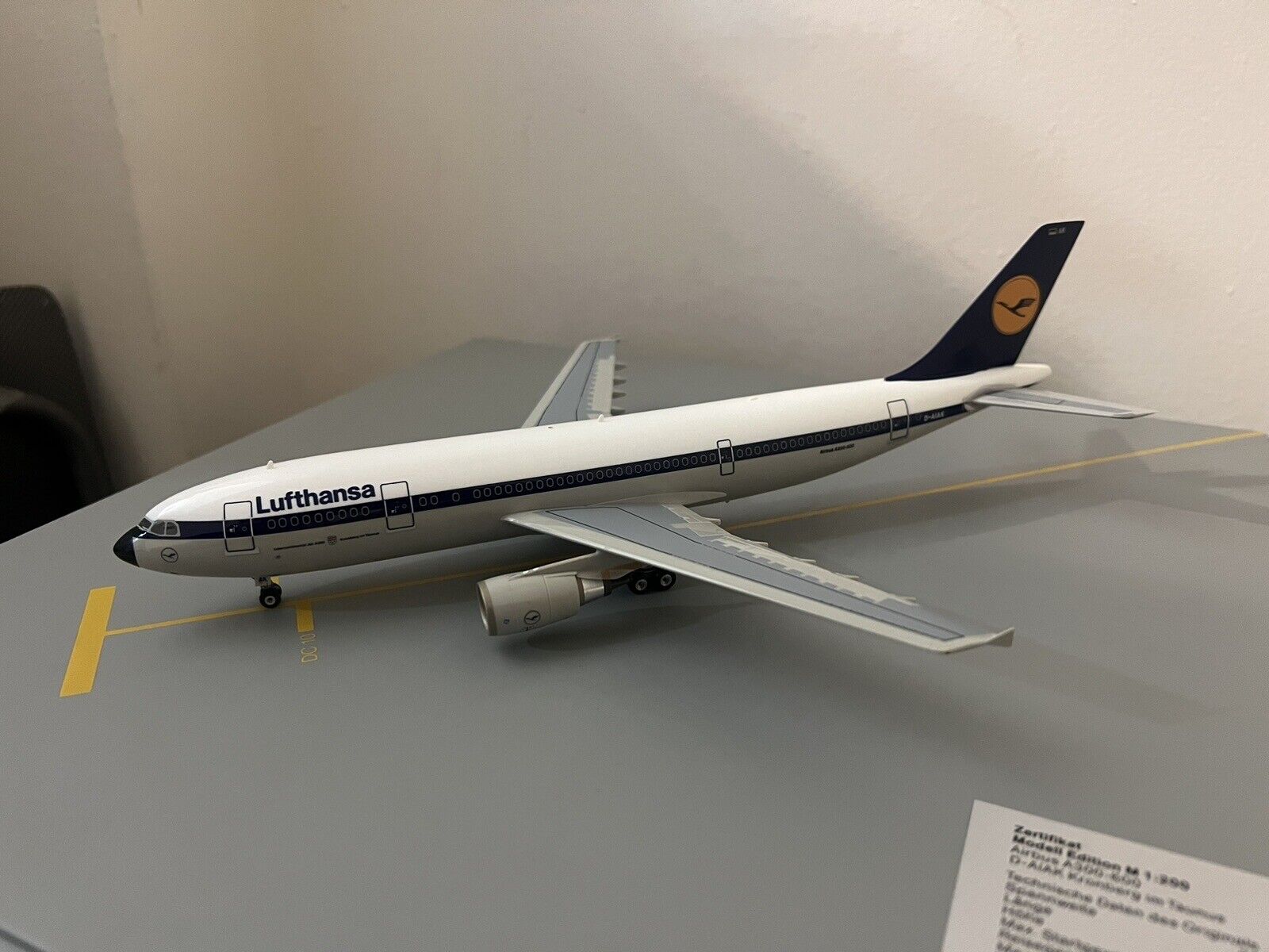 1/200 Herpa Premium Lufthansa Airbus A300-600