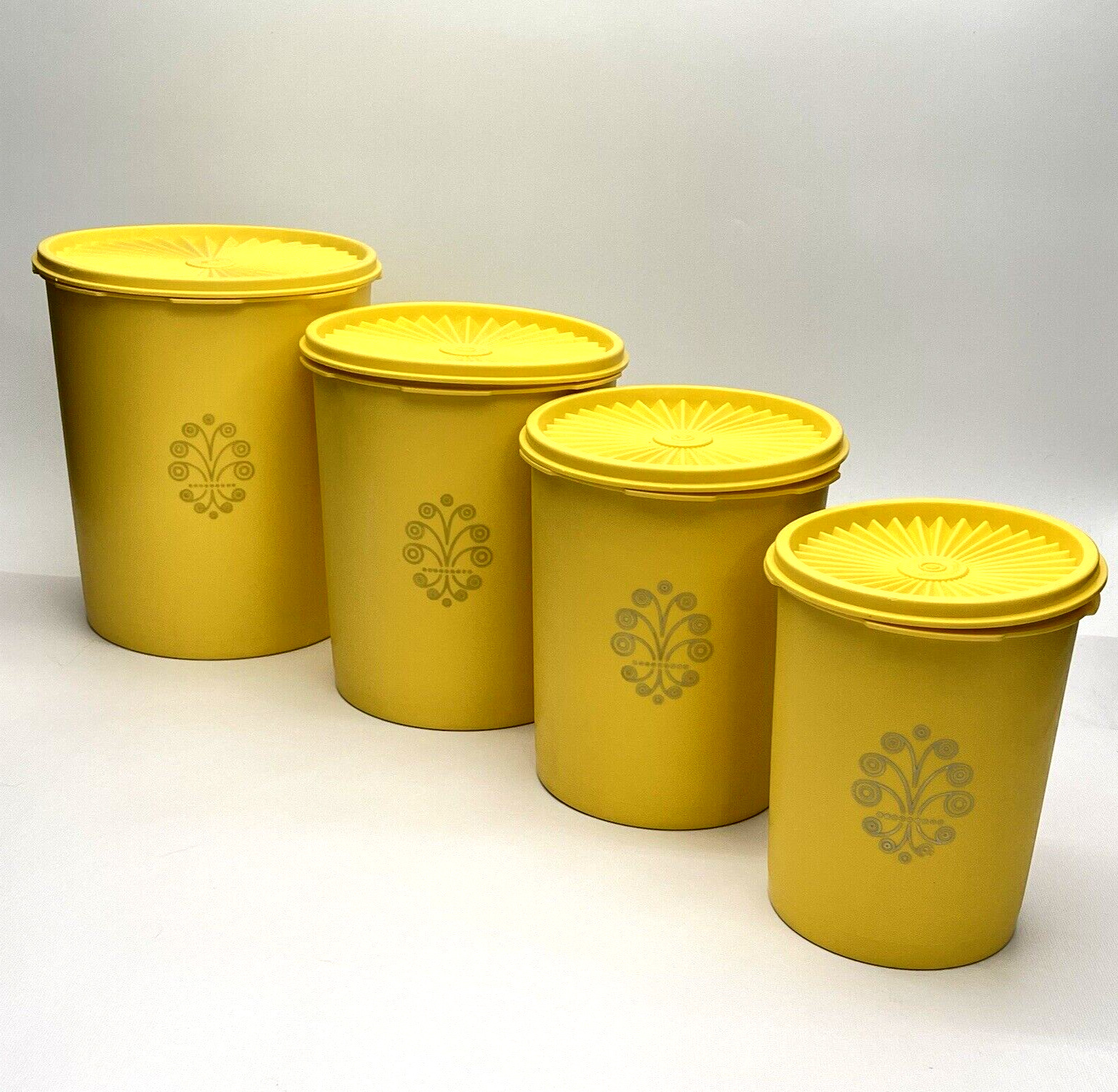 Vintage Tupperware Servalier Canisters Yellow Retro Nesting Set of 4 With Lids