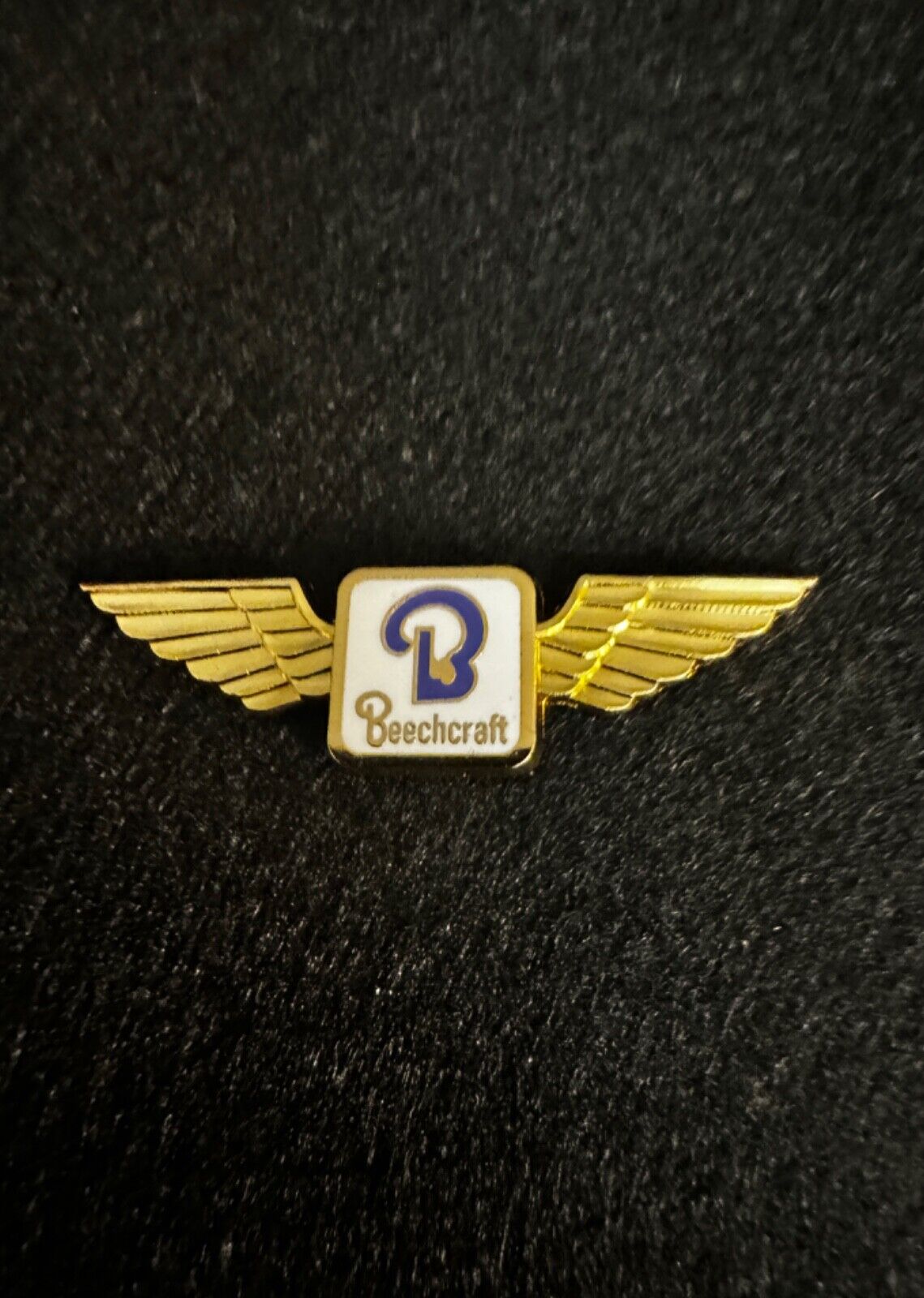 Beechcraft Wings Lapel Pin Aviation Aircraft Airplane for Hats , Vests , Gifts