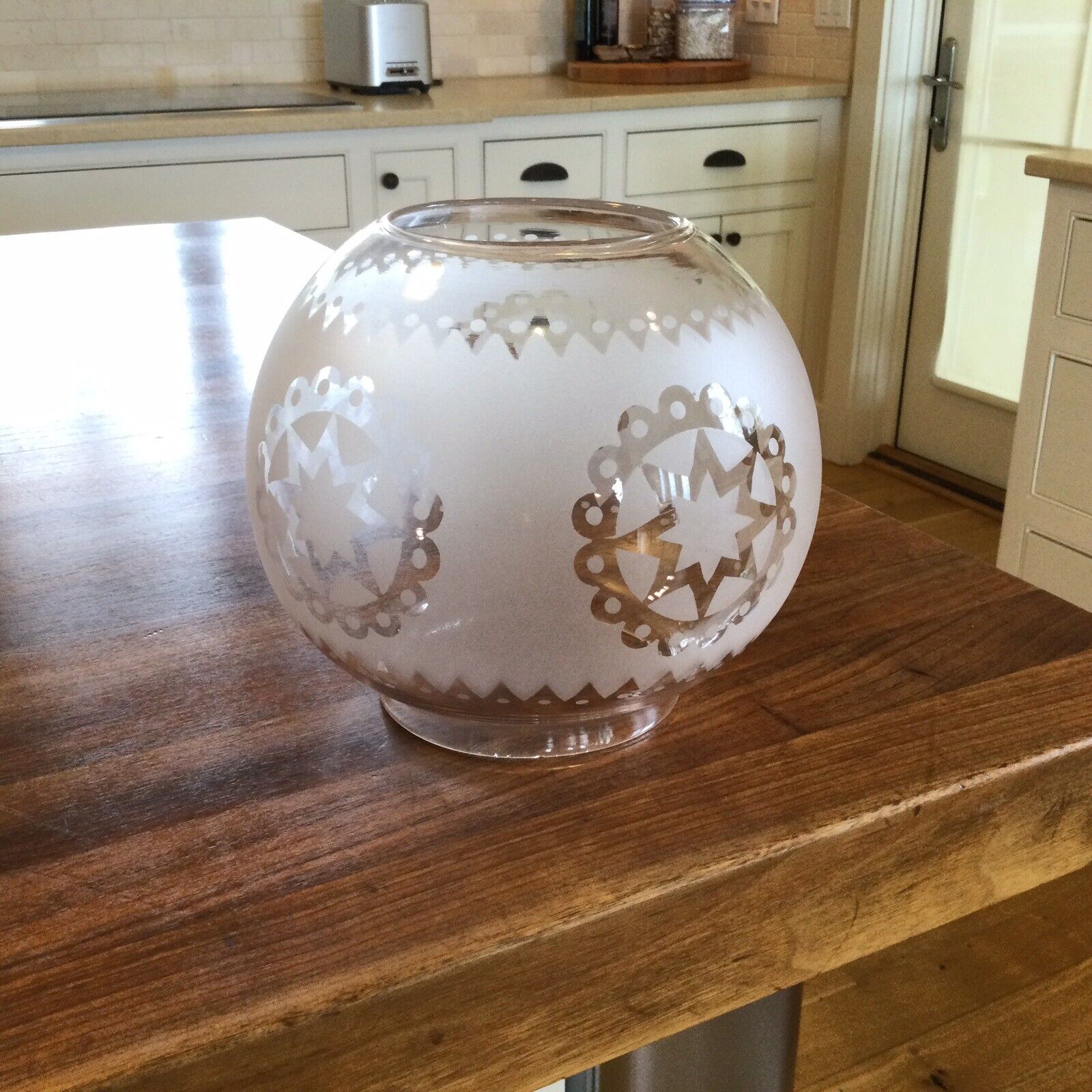 Antique Kerosene Lamp Shade Excellent Stars Sconce 4” Fitter Original Globe