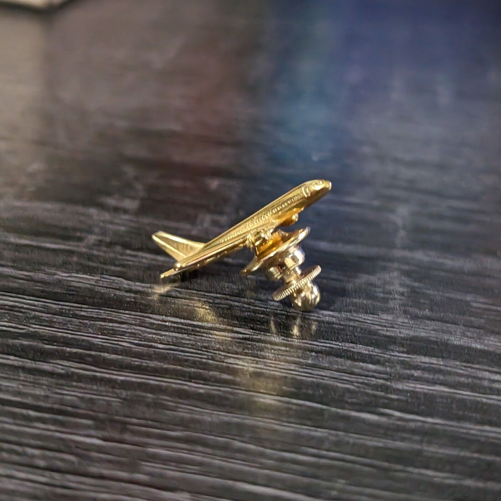 Vintage Jet Airliner Aviation BOEING Plane Gold-Tone Metal Tie Tack Lapel Pin