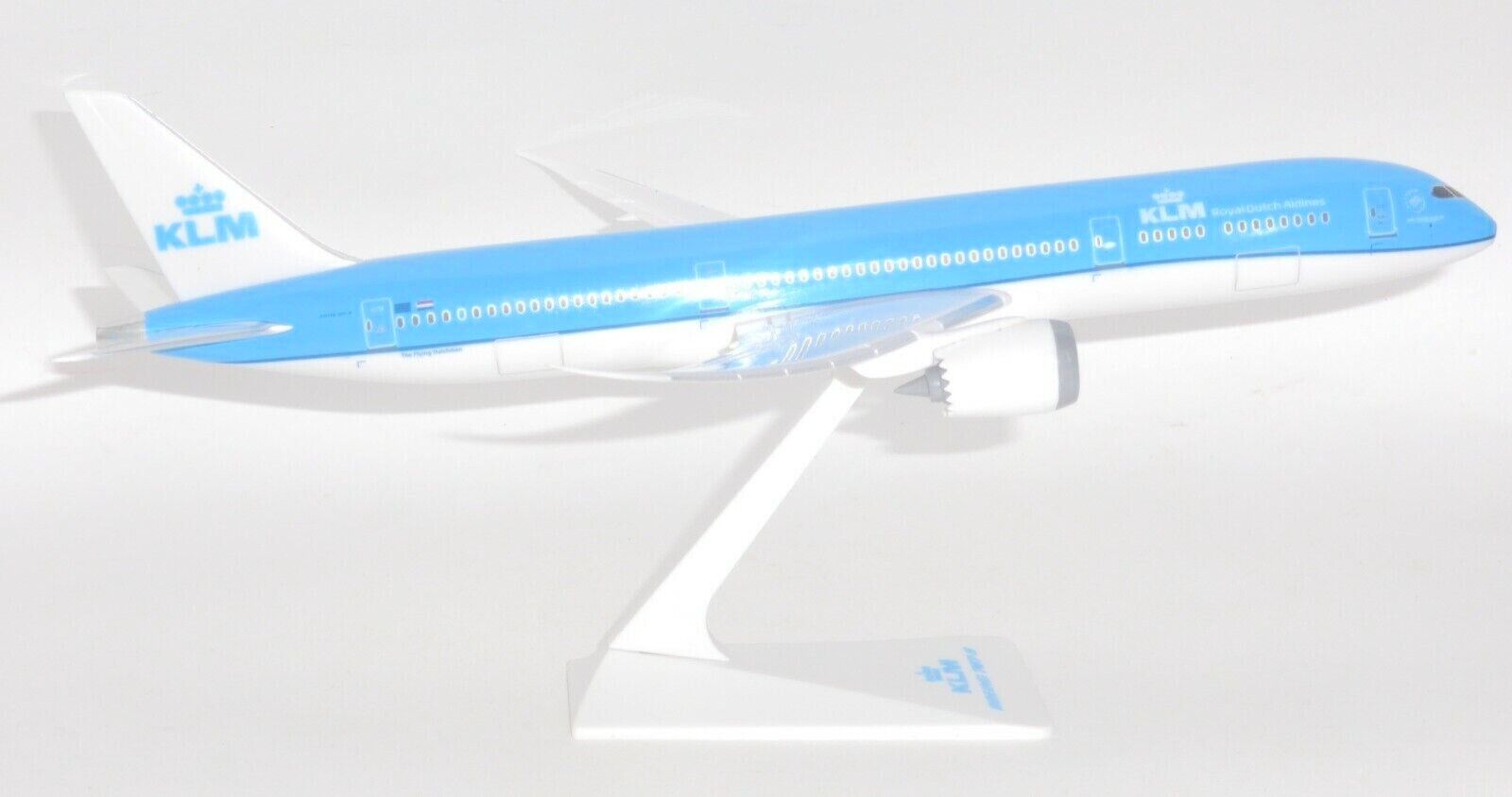Boeing 787-9 KLM Royal Dutch Airlines Snap Fit Collectors Model Scale 1:250