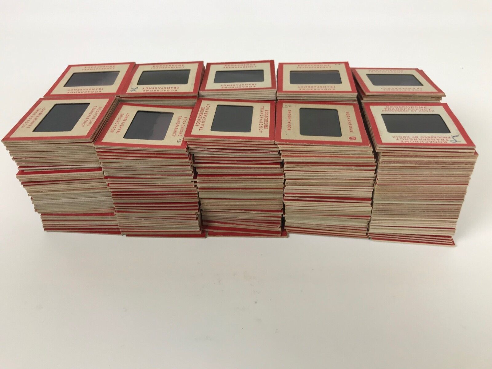 Lot of 500 KODACHROME RED BORDER 35mm slides