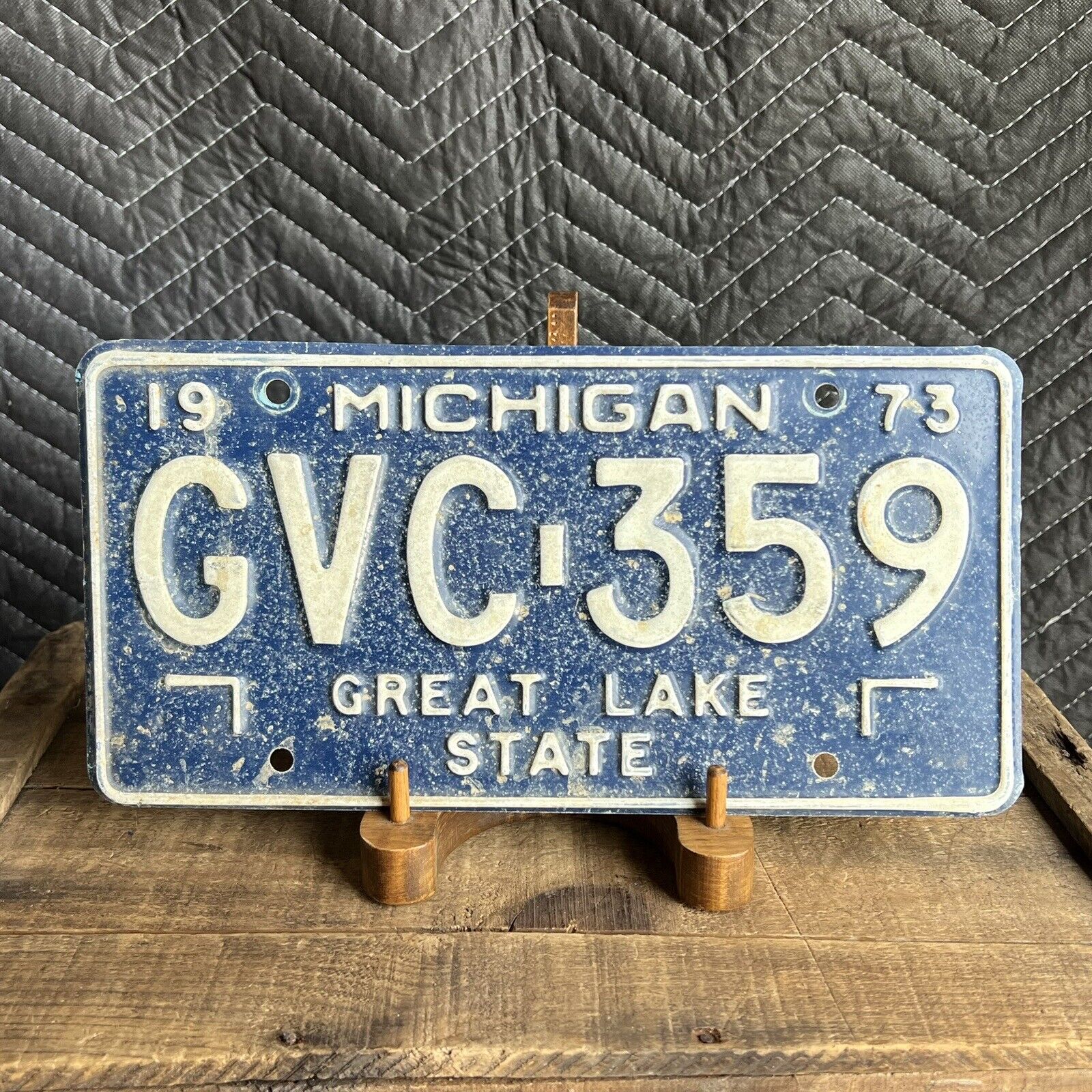 Vintage 1973 Michigan Great Lake State License Plate Gas Oil Classic Car GVC 359