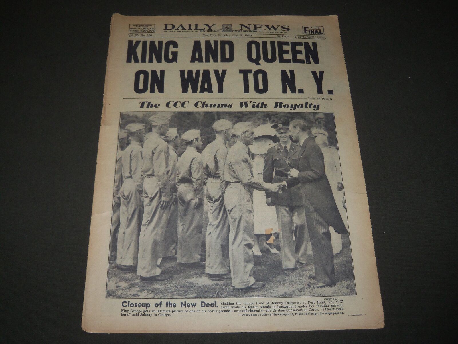 1939 JUNE 10 NEW YORK DAILY NEWS - KING AND QUEEN ON WAY TO N. Y. - NP 2908