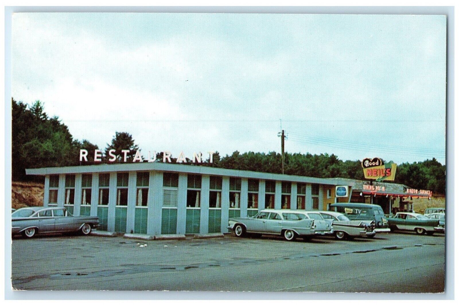 c1960\'s Neil\'s Restaurant Cars Scene Street Franklin New Hampshire NH Postcard