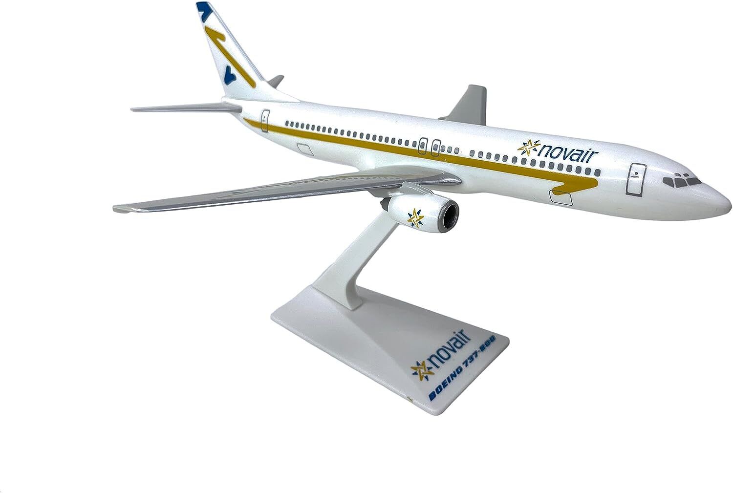 Flight Miniatures Novair Boeing 737-800 Desk Top Display 1/200 Model Airplane