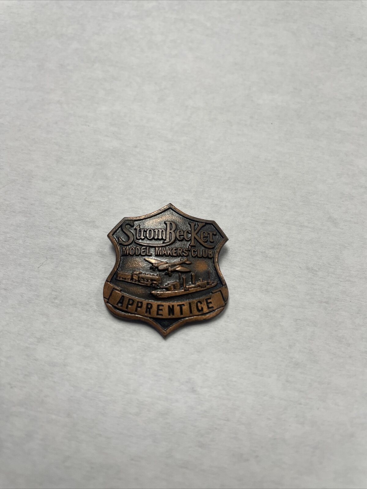 Rare Vintage Apprentice Strombecker Model Makers Club Brass Badge, original
