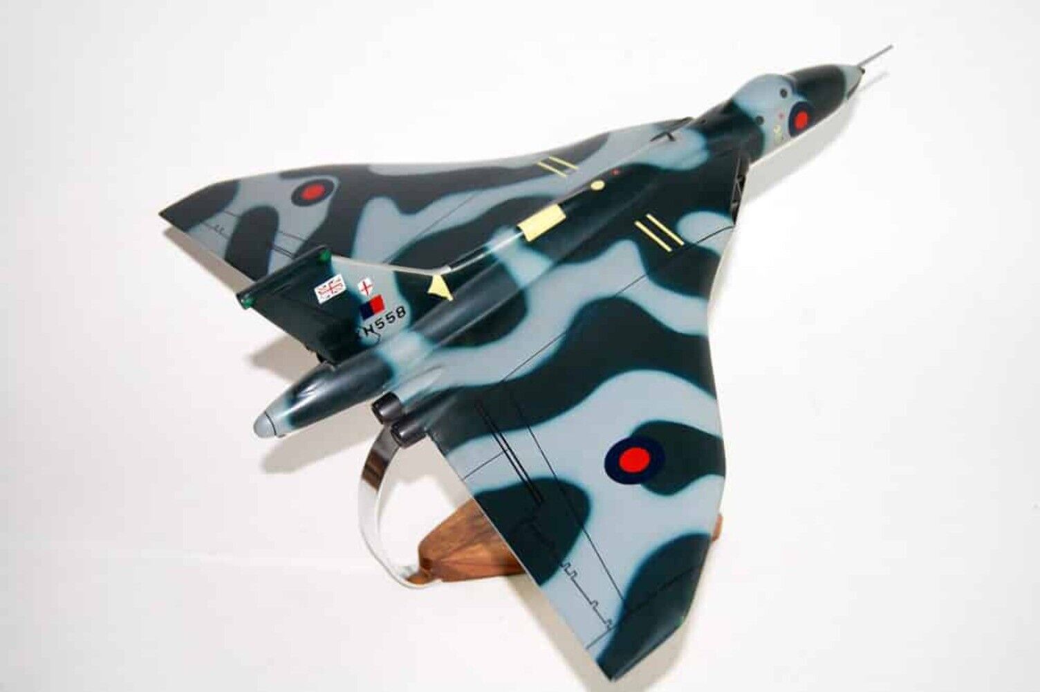 Avro Vulcan Model, RAF, Strategic Bomber, Hawker Siddeley, 1/69 Mahogany Scale M
