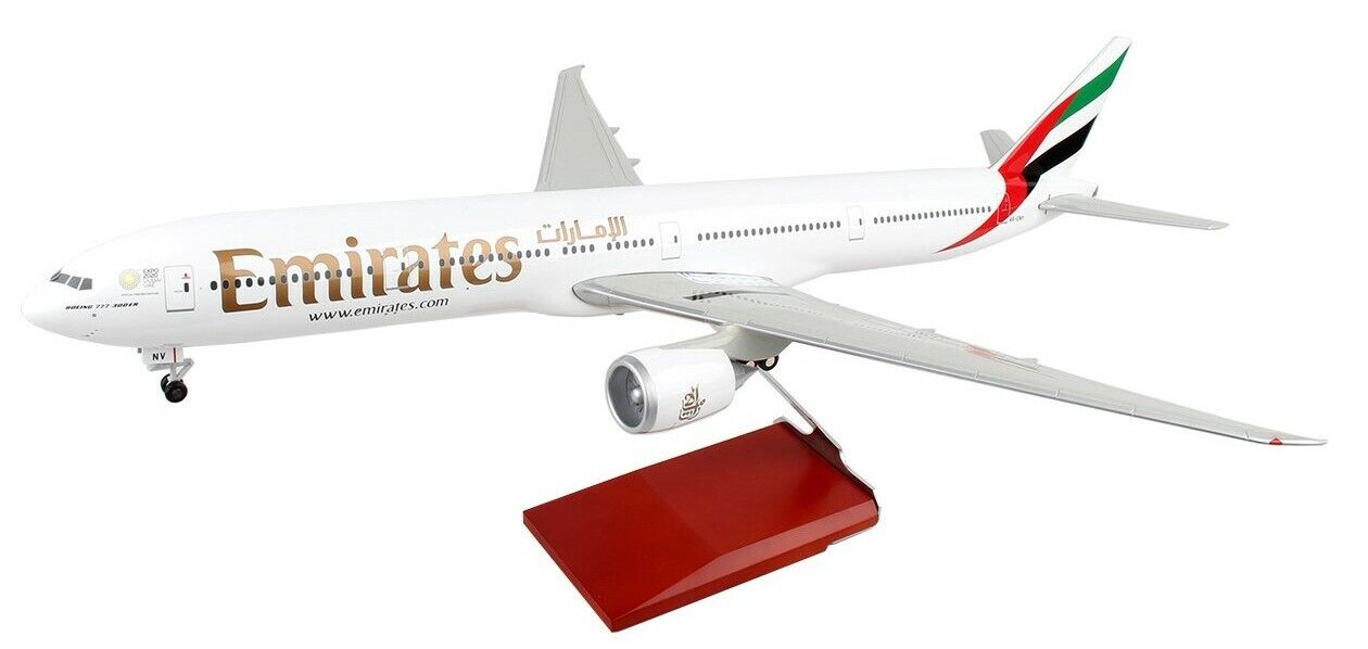 Skymarks SKR9402 Emirates Airways Boeing 777-300ER Desk Top 1/100 Model Airplane
