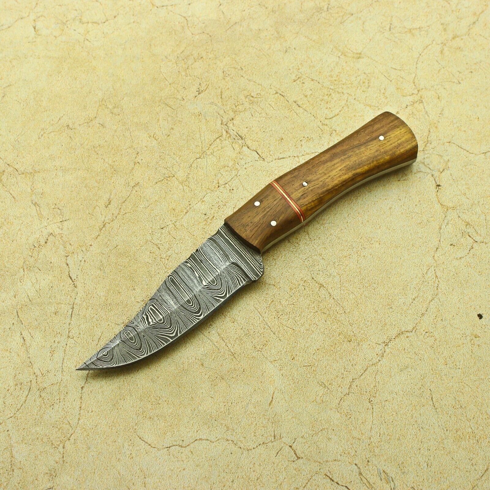 Unleash the Beauty, Handmade  Damascus Steel Knife Artistic  Rosewood Handle EDC