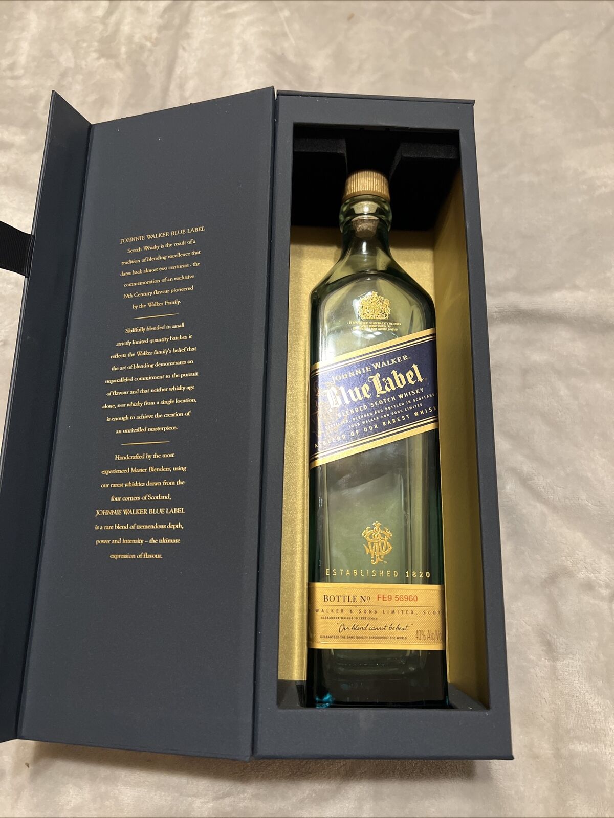 Johnnie Walker Blue Label   EMPTY 750ml Bottle with Box