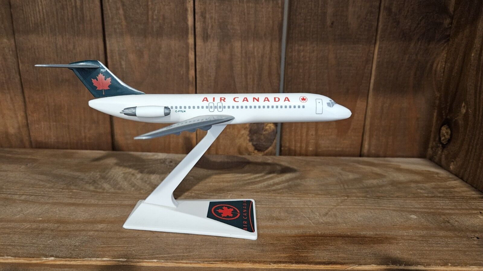 Air Canada DC9 Plastic Snap Fit Model