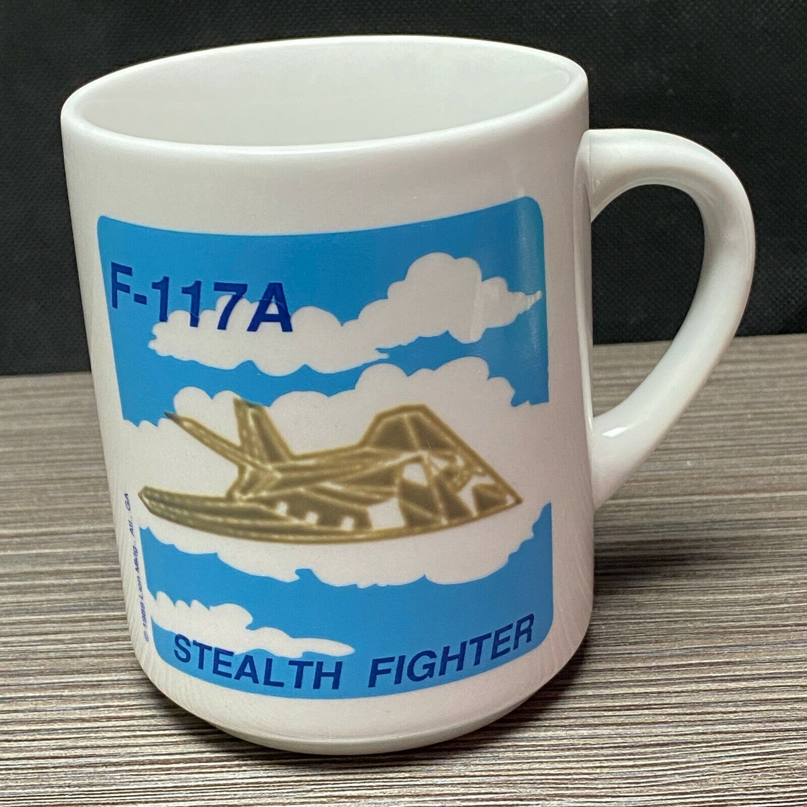 1989 F-117A Stealth Fighter Heat Activated Embossed Graphics Coffee Mug Lion 