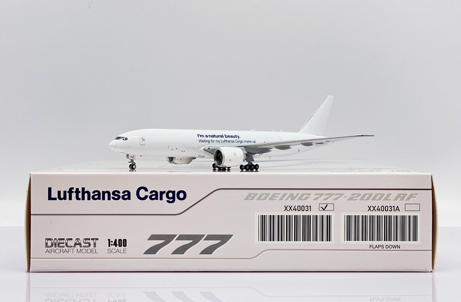 Lufthansa Cargo B777-200LRF Reg: D-ALFJ JC Wings Scale 1:400 Diecast XX40031