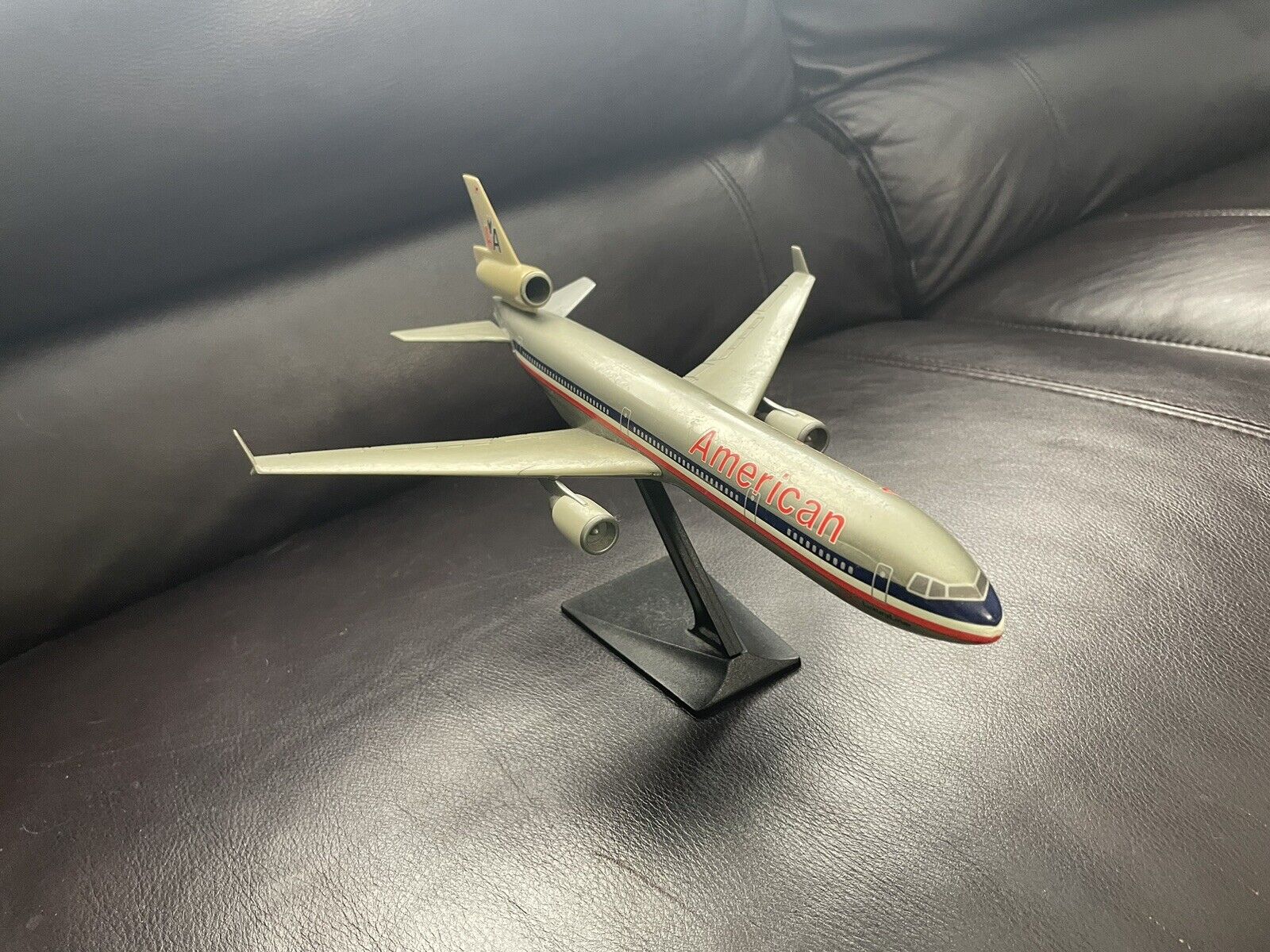 American Airlines Md11 LuxuryLiner 1/200
