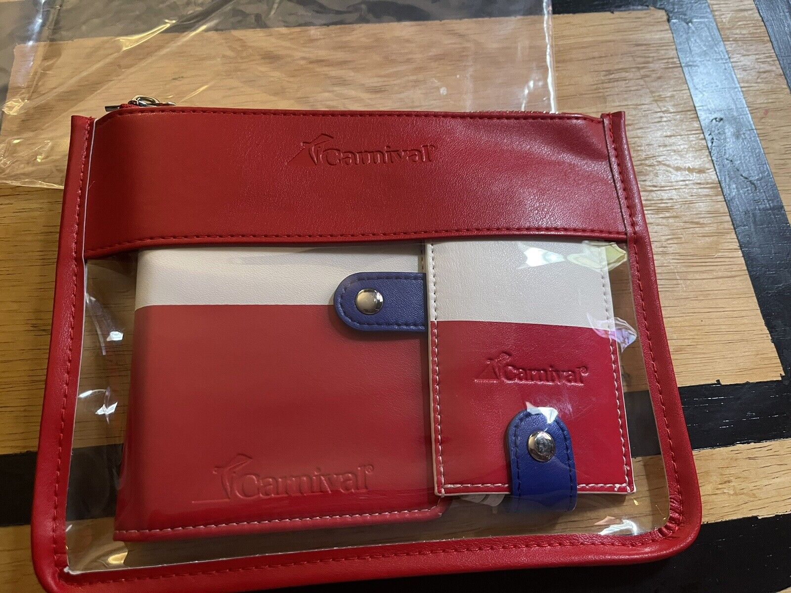 NEW Carnival Leather Passport Holder & Luggage Tag Set -Limited Edition