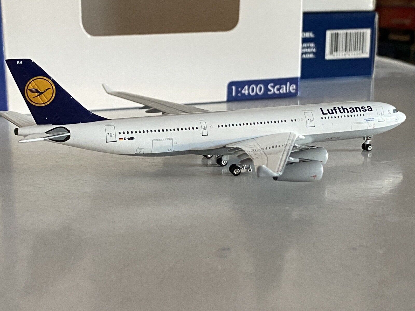 Aeroclassics Lufthansa Airbus A340-200 1:400 D-AIBH ACDAIBH