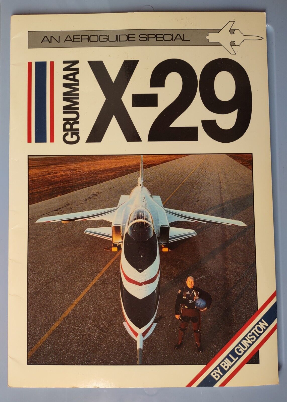 RARE ORIGINAL 1985 GRUMMAN BILL GUNSTON  X-29  BOOK AEROGUIDE SPECIAL.