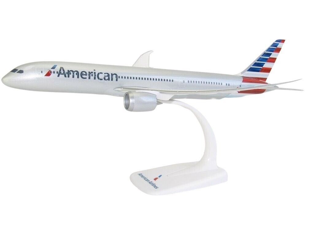 PPC American Airlines Boeing 787-900 N841AN Desk Display Model 1/200 AV Airplane