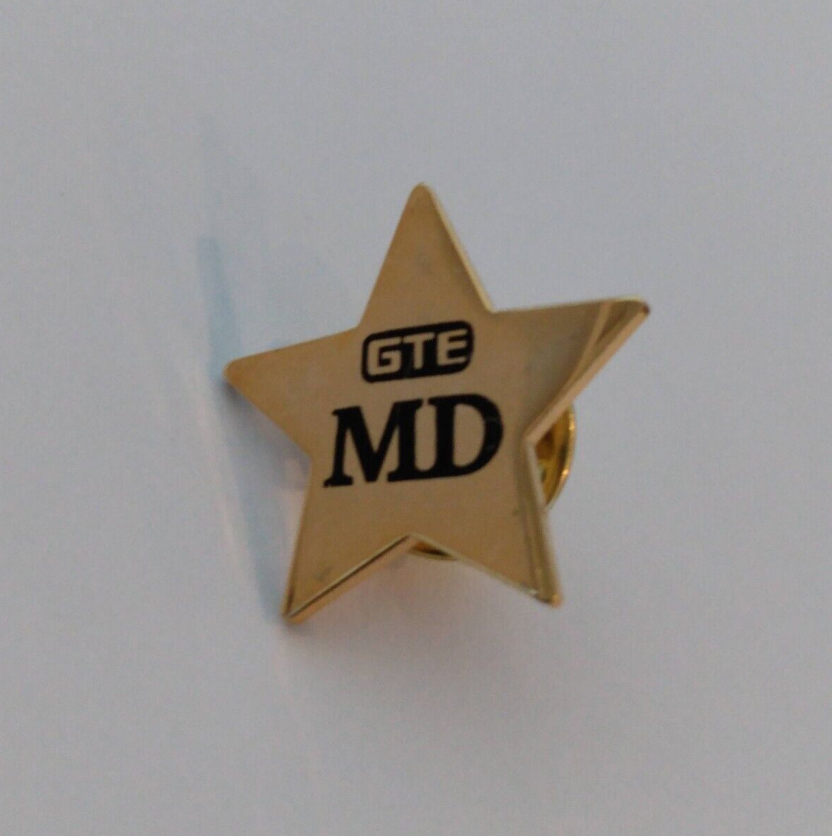 GTE MD Gold Tone Star Lapel Pin