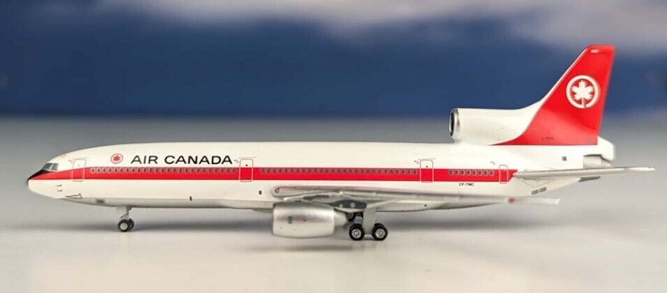 Aeroclassics AC411131 Air Canada Lockheed L-1011 CF-TNC Diecast 1/400 Jet Model
