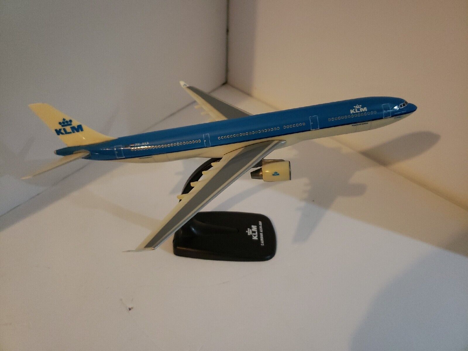 KLM Boeing Airbus A330-300 Mmodel