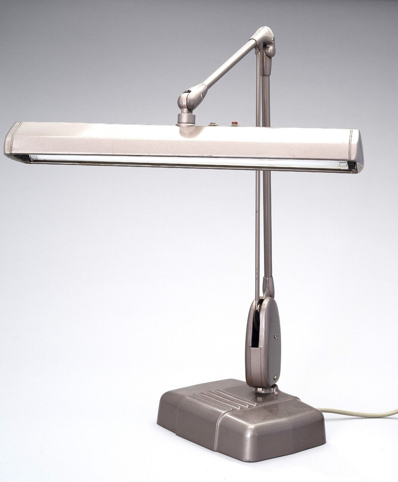 Vintage Dazor Floating Fixture Model 2324 Industrial  Desk Lamp