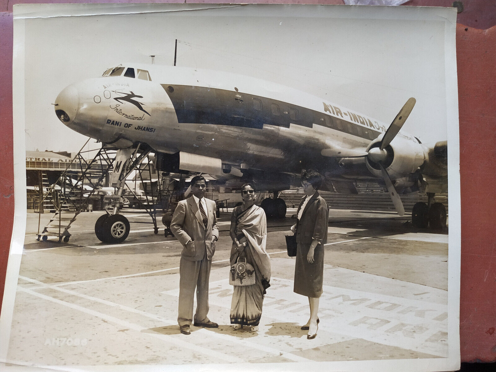 VINTAGE 3 PHOTOGRAPH SET AIR-INDIA INTERNATIONAL AIRCRAFT QUEEN OF JHANSI 1954 #