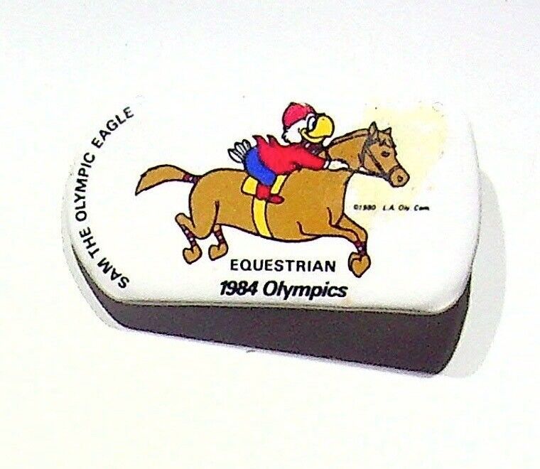 SAM THE OLYMPIC EAGLE EQUESTRIAN 1984 OLYMPICS - VINTAGE BUTTON PIN