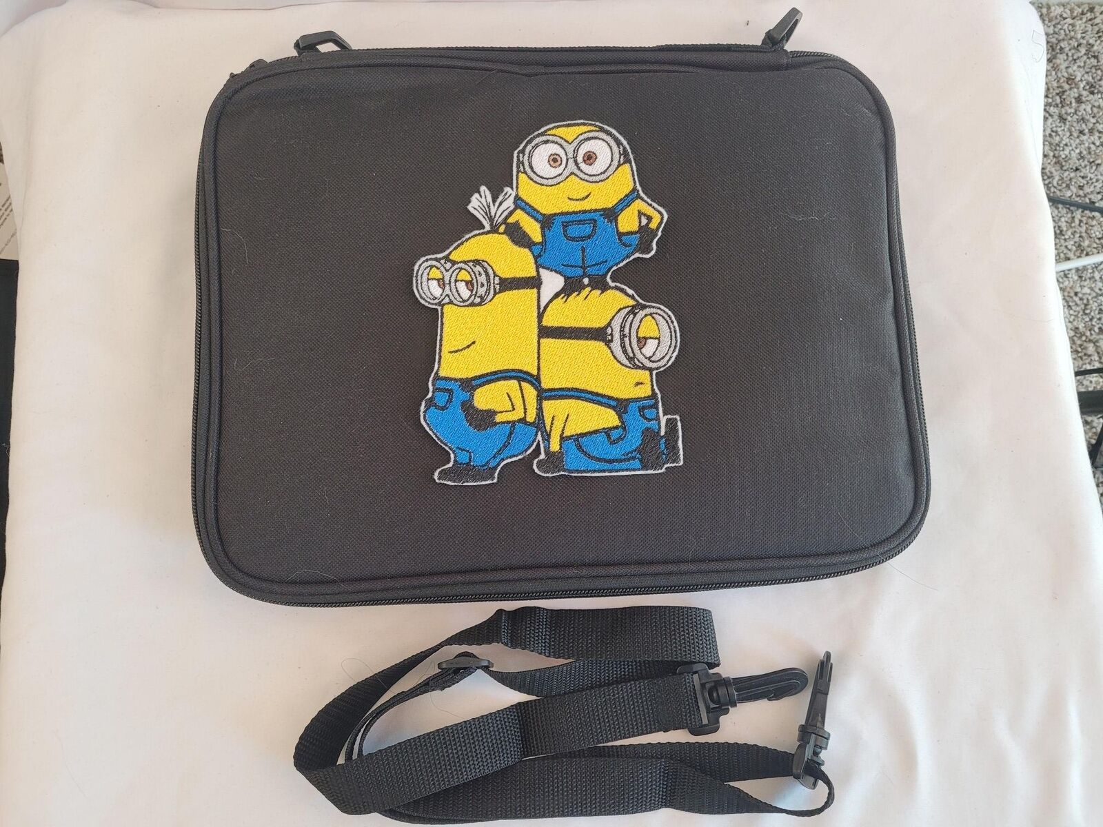 Minions Embroidery NEW Pin Trading Book Bag Universal Studios Pin Collections